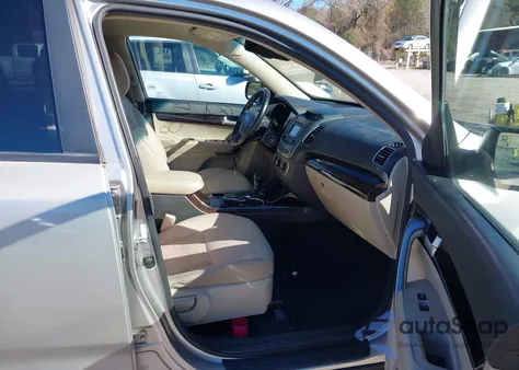 2014 Kia Sorento Lx from USA, damaged, VIN 5XYKT3A67EG536417